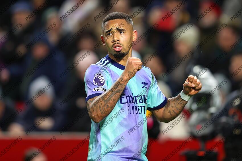 01 January 2025 - Premier League Football - Brentford v Arsenal - Gabriel Jesus of Arsenal celebrates scoring their 1st goal to bring the score to 1-1 (Photo by Mark Leech). BRENTFORD-ARSENAL (1-3) 