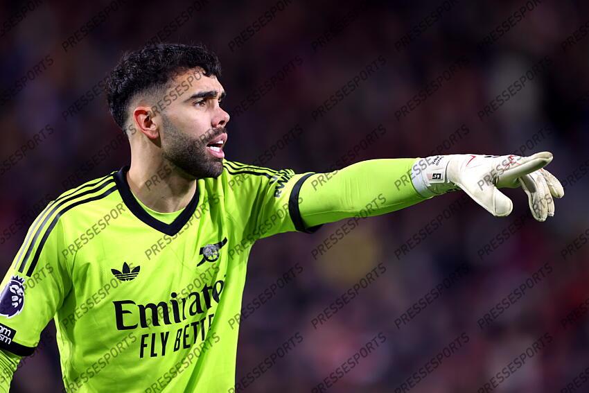 01 January 2025 - Premier League football - Brentford v Arsenal - Arsenal goalkeeper David Raya. (Photo by Mark Leech). BRENTFORD-ARSENAL (1-3) 