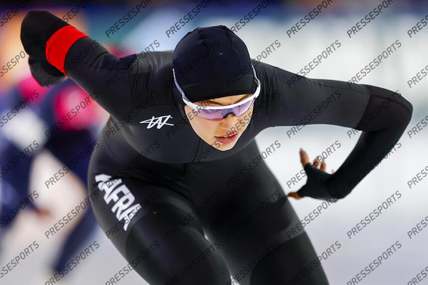 HEERENVEEN - Jutta Leerdam in action in the 1000 meters during the second day of the Dutch sprint speed skating championships in Thialf. ANP VINCENT JANNINK CHAMPIONNATS DES PAYS BAS 