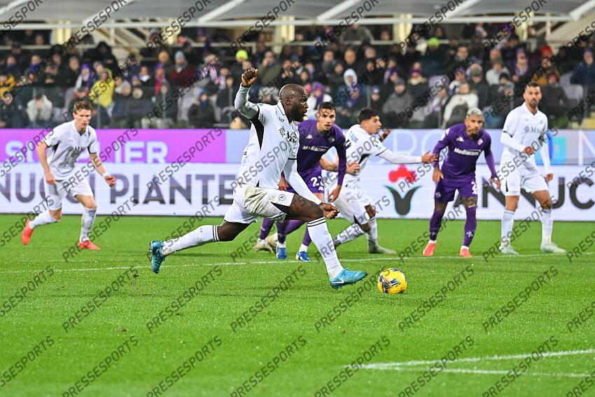 Foto IPP/Roberto Ramaccia Firenze 4/1/2025 Campionato di Calcio Serie A 2024/2025 Fiorentina vs Napoli Nella foto Romelu Lukaku Segna il gol del 0-2 su rigore Italy Photo Press - World Copyright FIORENTINA-NAPLES (0-3) 