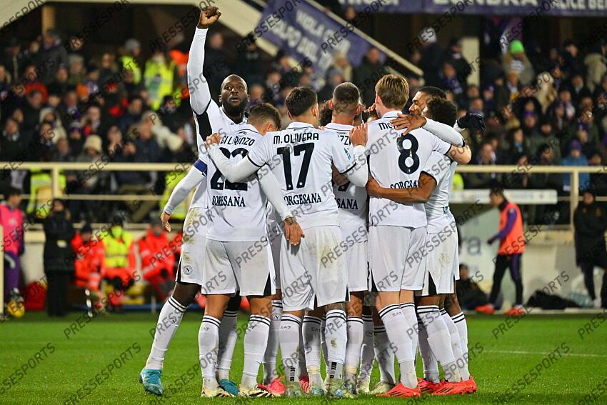 Foto IPP/Felice De Martino Firenze 04/01/2025 Calcio Campionato serie A 2024-2025 Fiorentina - Napoli Nella foto: Esultanza dopo il gol di Romelu Lukaku Italy Photo Press World Copyright FIORENTINA-NAPLES (0-3) 
