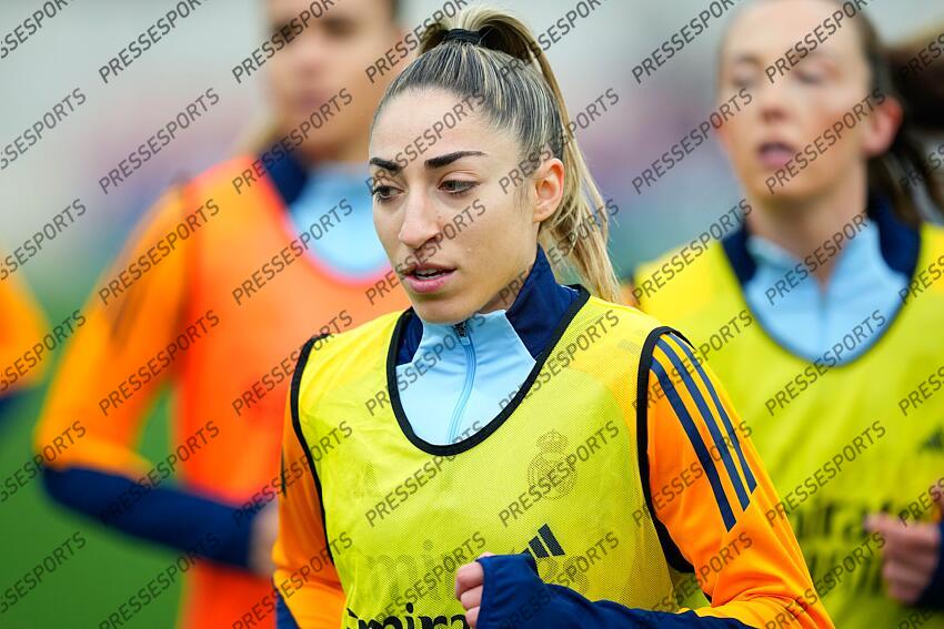 Olga Carmona of Real Madrid warms up during the Spanish Women League, Liga F, football match played between Atletico de Madrid and Real Madrid at Centro Deportivo Wanda Alcala de Henares on January 05, 2025, in Madrid, Spain. (F) ATLETICO MADRID-(F) REAL MADRID (1-2) 