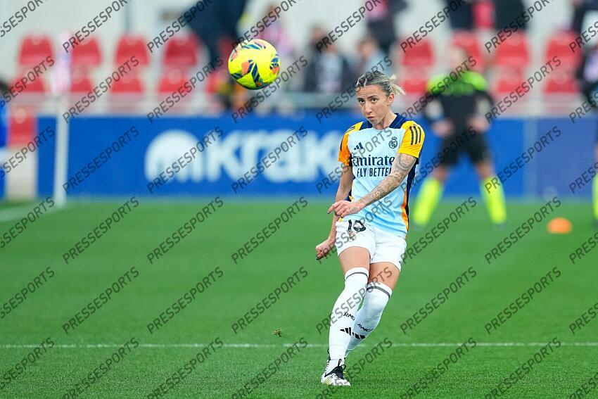 Sheila Garcia of Real Madrid warms up during the Spanish Women League, Liga F, football match played between Atletico de Madrid and Real Madrid at Centro Deportivo Wanda Alcala de Henares on January 05, 2025, in Madrid, Spain. (F) ATLETICO MADRID-(F) REAL MADRID (1-2) 