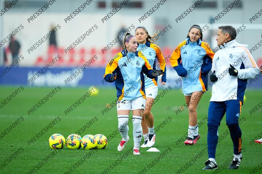 Athenea del Castillo of Real Madrid warms up during the Spanish Women League, Liga F, football match played between Atletico de Madrid and Real Madrid at Centro Deportivo Wanda Alcala de Henares on January 05, 2025, in Madrid, Spain. (F) ATLETICO MADRID-(F) REAL MADRID (1-2) 