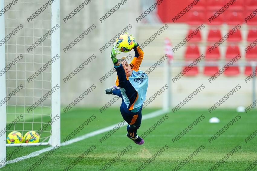Misa Rodriguez of Real Madrid warms up during the Spanish Women League, Liga F, football match played between Atletico de Madrid and Real Madrid at Centro Deportivo Wanda Alcala de Henares on January 05, 2025, in Madrid, Spain. (F) ATLETICO MADRID-(F) REAL MADRID (1-2) 