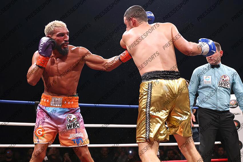 jkitou (bilal) (fra) short orange et violet rodriguez ruran (juan jose) (mex ) (pan) short or et noir CEINTURE WBC SILVER 