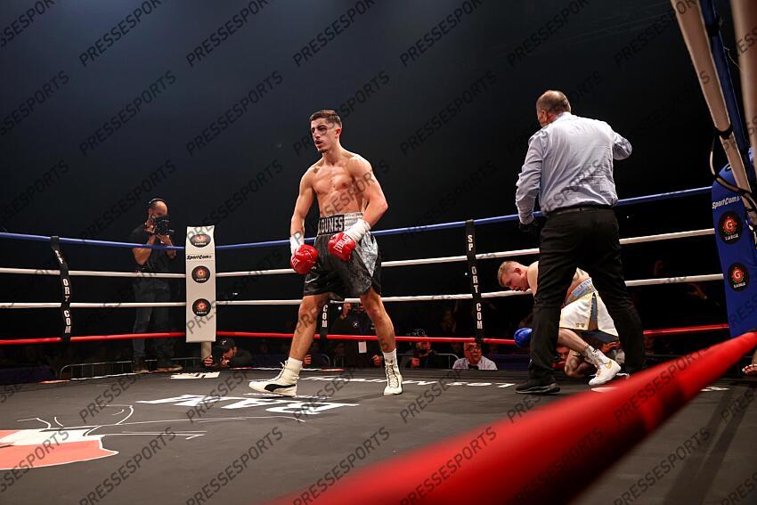 zitouni (lounes) (fra) gant rouge griffiths (aaron) (gbr) gant bleu CEINTURE WBC SILVER 