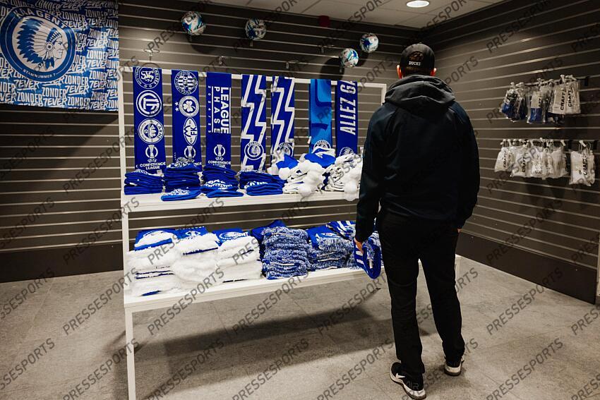 LA GANTOISE-UNION ST GILLOISE (1-3) Fan shop K.A.A. Gent 