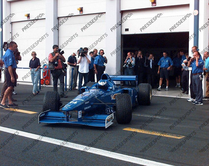 AUTOMOBILE CHPT DU MONDE 1997 ESSAIS PROST GP