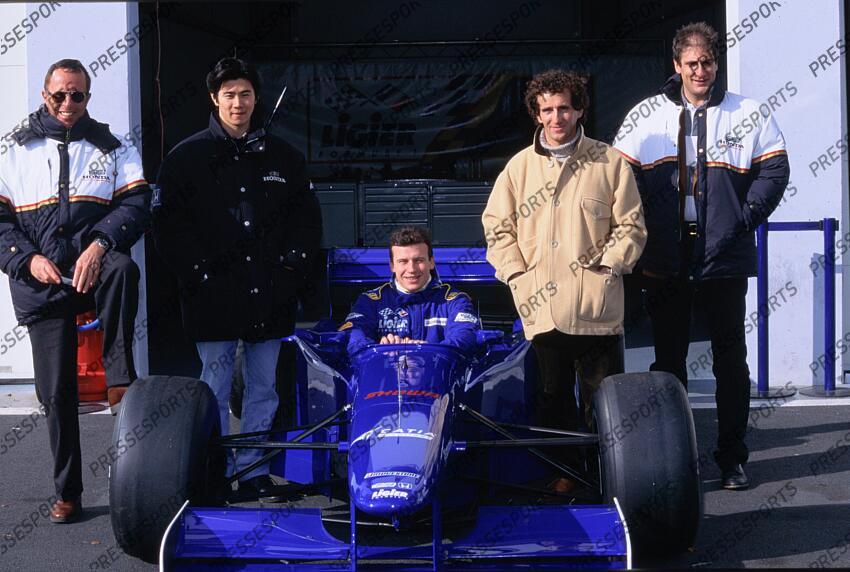 AUTOMOBILE CHPT DU MONDE 1997 PROST A MAGNY COURS
