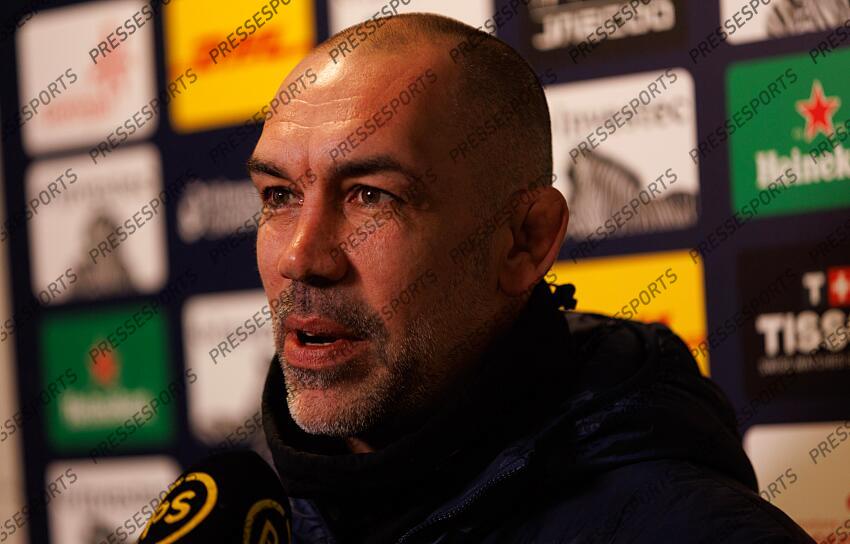 Investec Champions Cup Round 4, Salford Community Stadium, Manchester 19/1/2025 Sale Sharks vs RC Toulon Sale Sharks head coach Alex Sanderson speaks to Premier Sports ahead of the game Mandatory Credit ©INPHO/Tom Maher SALE-TOULON (33-7) 