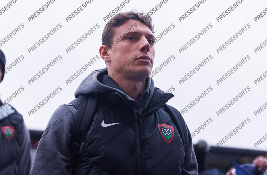 Investec Champions Cup Round 4, Salford Community Stadium, Manchester 19/1/2025 Sale Sharks vs RC Toulon Toulon's Paolo Garbisi arrives Mandatory Credit ©INPHO/Tom Maher SALE-TOULON (33-7) 