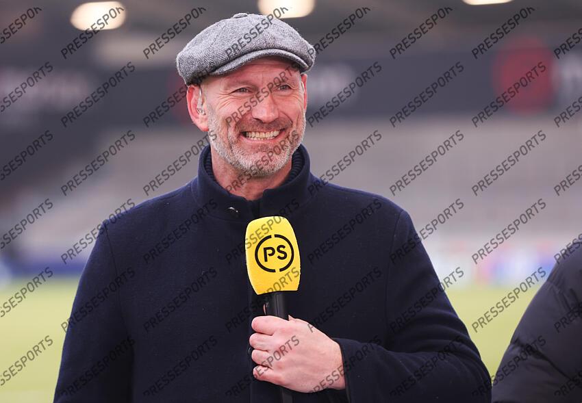 Investec Champions Cup Round 4, Salford Community Stadium, Manchester 19/1/2025 Sale Sharks vs RC Toulon Lawrence Dallaglio on media duties for Premier Sports Mandatory Credit ©INPHO/Tom Maher SALE-TOULON (33-7) 