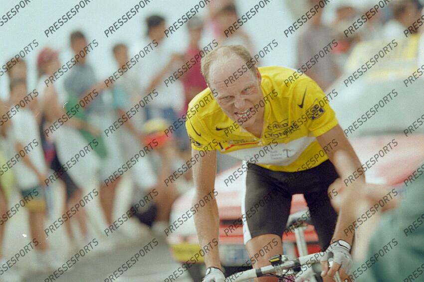 RIIS (BJARNE) 