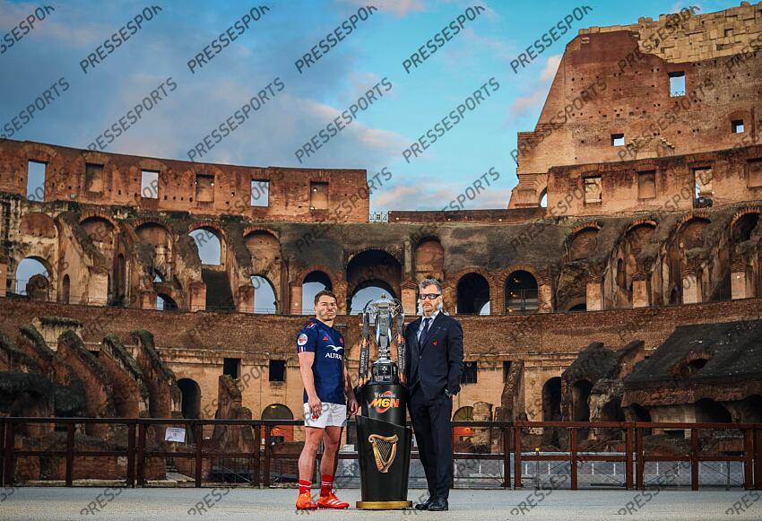 2024 Guinness Six Nations Championship Launch, Rome, Italy 21/1/2025 Pictured is France’s Antoine Dupont and head coach Fabien Galthié at the launch of the 2025 Guinness Men’s Six Nations Championship at the Colosseum in Rome Mandatory Credit ©INPHO/Billy Stickland PRESENTATION TOURNOI DES VI NATIONS 