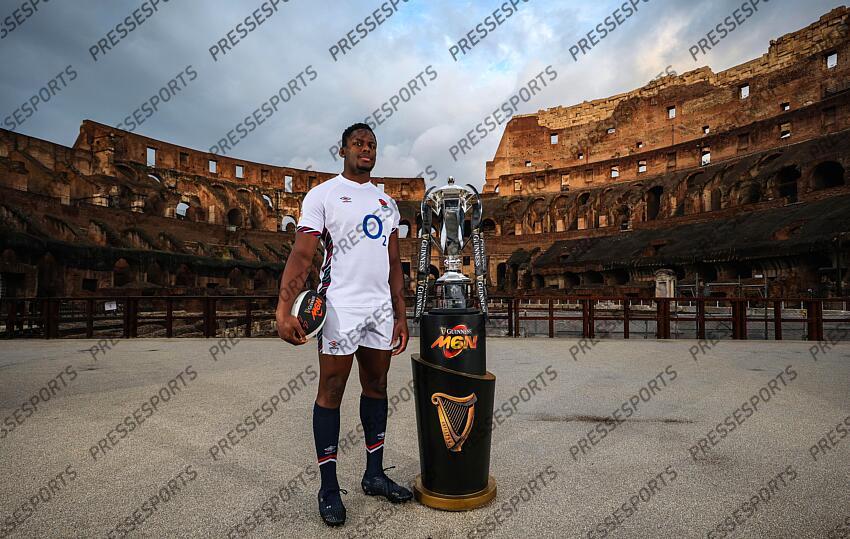 2024 Guinness Six Nations Championship Launch, Rome, Italy 21/1/2025 Pictured is England’s Maro Itoje at the launch of the 2025 Guinness Men’s Six Nations Championship at the Colosseum in Rome Mandatory Credit ©INPHO/Billy Stickland PRESENTATION TOURNOI DES VI NATIONS 