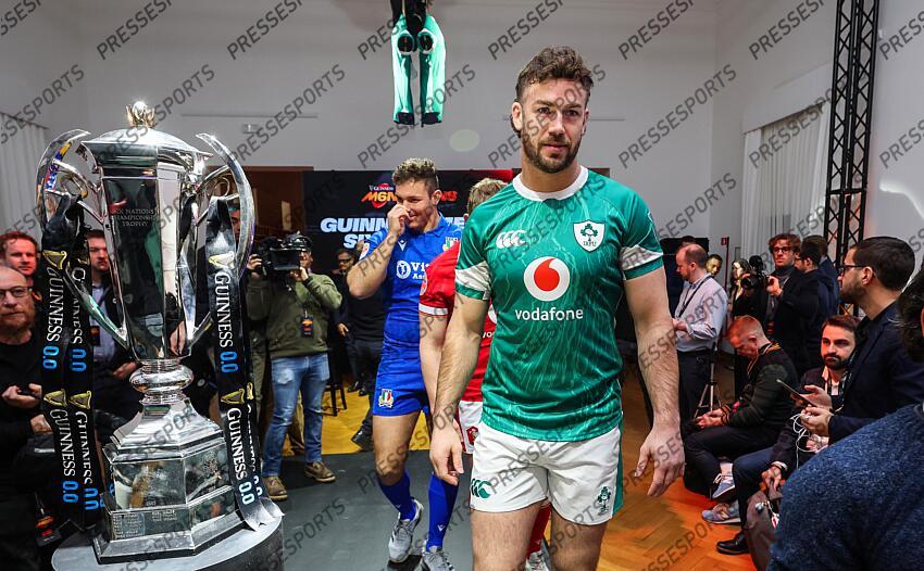 2024 Guinness Six Nations Championship Launch, Rome, Italy 21/1/2025 Ireland’s Caelan Doris at the launch of the 2025 Guinness Men’s Six Nations Championship at the Colosseum in Rome Mandatory Credit ©INPHO/Billy Stickland PRESENTATION TOURNOI DES VI NATIONS 