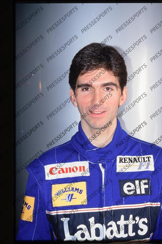 AUTOMOBILE-1993 PRESENTATION PILOTES ELF