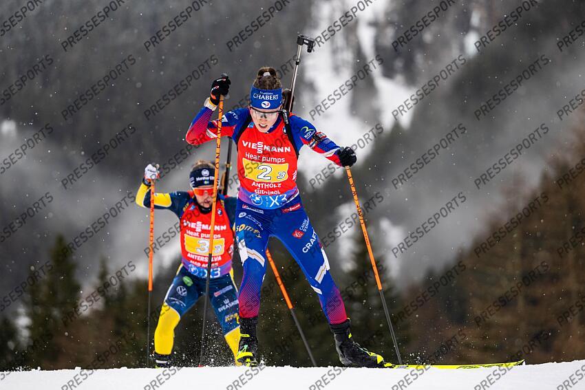 ANTHOLZ-ANTERSELVA, ITALY - JANUARY 26: Oceane Michelon of Team France in action during the BMW IBU World Cup Women's Relay on January 26, 2025 in Antholz-Anterselva, Italy. (Photo by Kevin Voigt/Agence Zoom) RELAIS FEMMES ANTHOLZ ANTERSELVA 