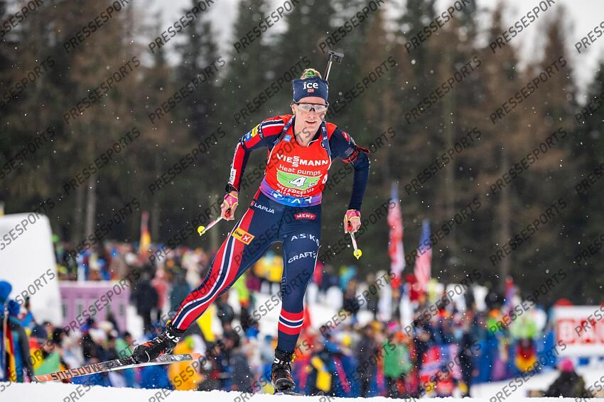 ANTHOLZ-ANTERSELVA, ITALY - JANUARY 26: Ragnhild Femsteinevik of Team Norway in action during the BMW IBU World Cup Women's Relay on January 26, 2025 in Antholz-Anterselva, Italy. (Photo by Kevin Voigt/Agence Zoom) RELAIS FEMMES ANTHOLZ ANTERSELVA 