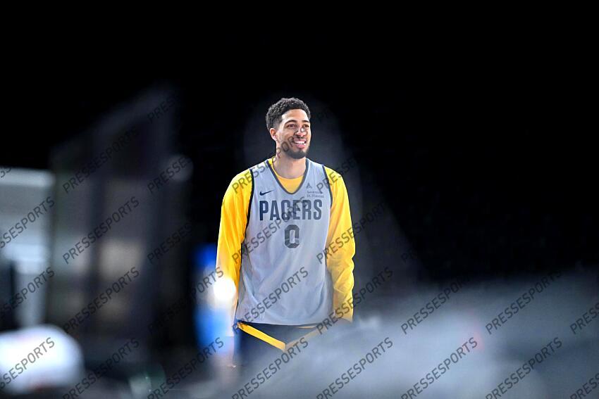 BASKET NBA PARIS GAMES 2025 CHPT NBA 2025 MAGAZINE INDIANA PACERS