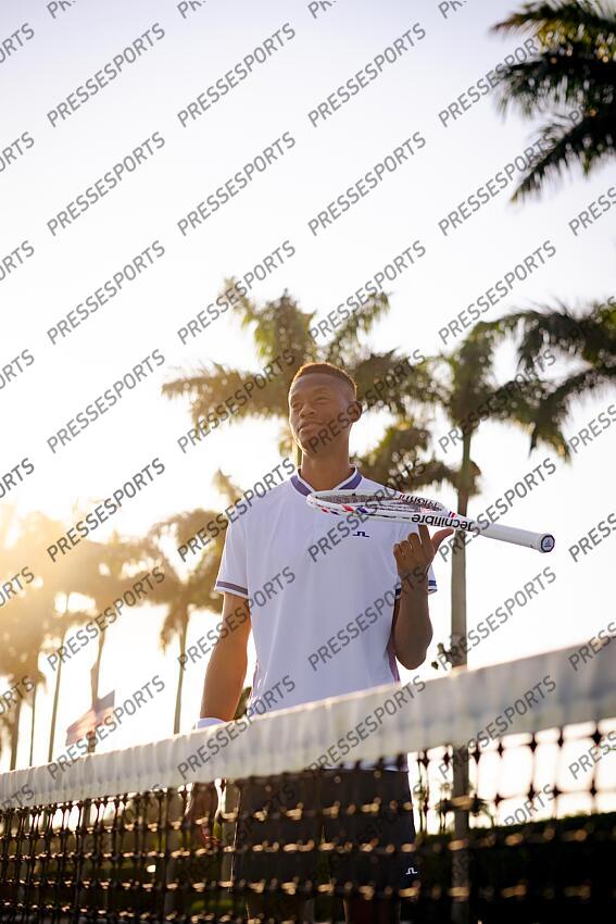 christopher eubanks MAGAZINE CHRISTOPHER EUBANKS - prise de vue pour la marque de raquette Tecnifibre 