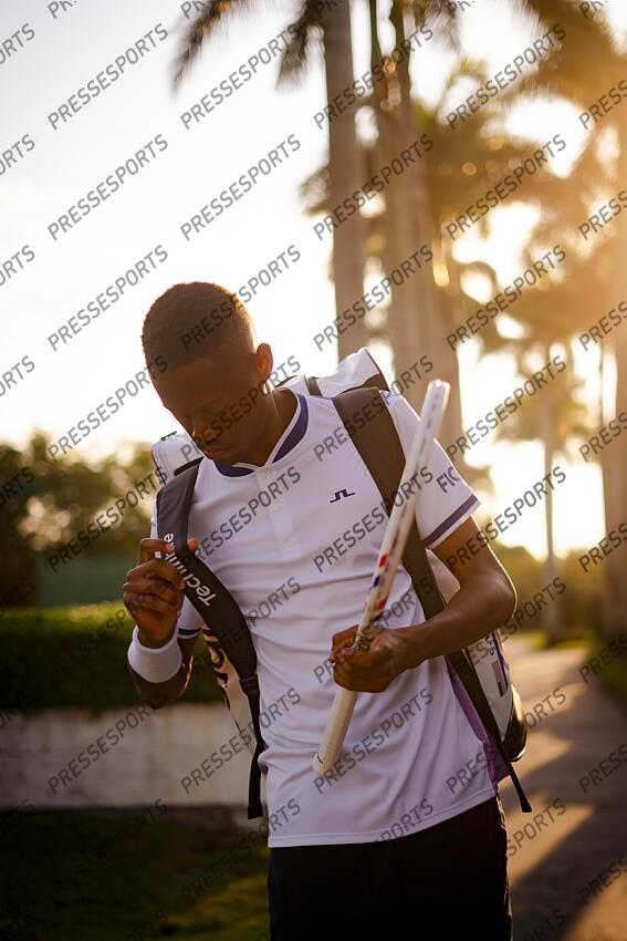 christopher eubanks MAGAZINE CHRISTOPHER EUBANKS - prise de vue pour la marque de raquette Tecnifibre 