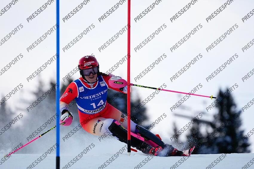 COURCHEVEL, FRANCE - JANUARY 30: Melanie Meillard of Team Switzerland competes during the Audi FIS Alpine Ski World Cup Women's Slalom on January 30, 2025 in Courchevel, France. (Photo by Millo Moravski/Agence Zoom) SLALOM FEMMES COURCHEVEL 