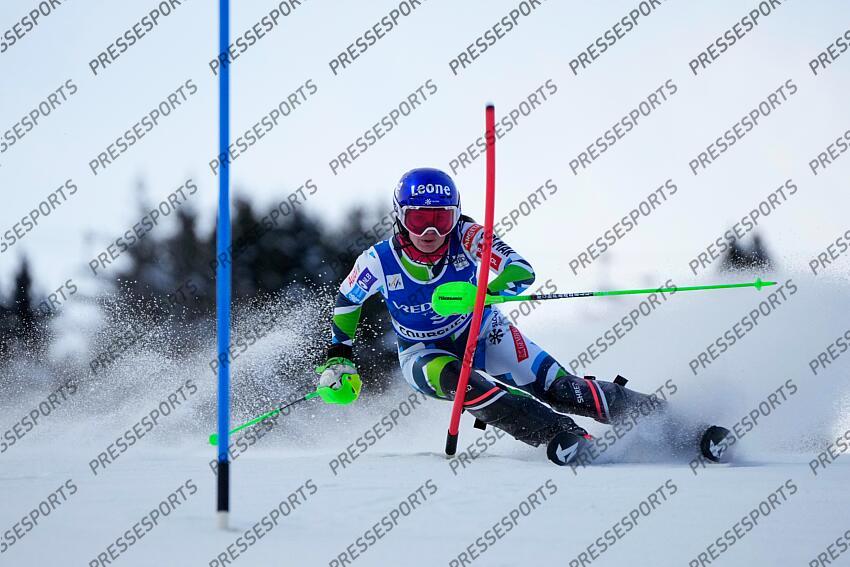 COURCHEVEL, FRANCE - JANUARY 30: Andreja Slokar of Team Slovenia competes during the Audi FIS Alpine Ski World Cup Women's Slalom on January 30, 2025 in Courchevel, France. (Photo by Millo Moravski/Agence Zoom) SLALOM FEMMES COURCHEVEL 