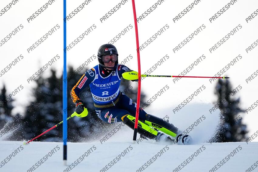 COURCHEVEL, FRANCE - JANUARY 30: Sara Hector of Team Sweden competes during the Audi FIS Alpine Ski World Cup Women's Slalom on January 30, 2025 in Courchevel, France. (Photo by Millo Moravski/Agence Zoom) SLALOM FEMMES COURCHEVEL 