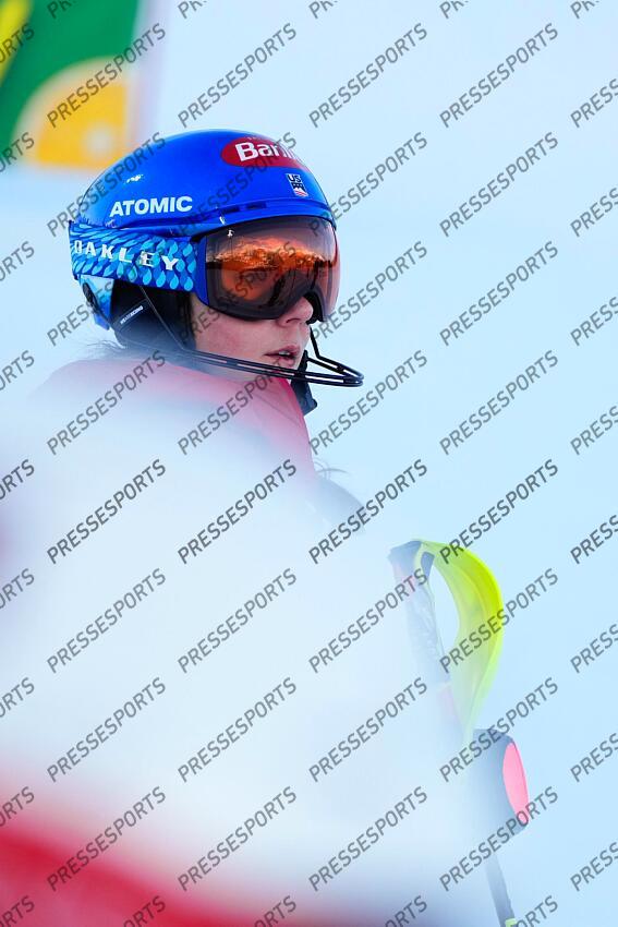 COURCHEVEL, FRANCE - JANUARY 30: Mikaela Shiffrin of Team United States inspects the course during the Audi FIS Alpine Ski World Cup Women's Slalom on January 30, 2025 in Courchevel, France. (Photo by Millo Moravski/Agence Zoom) SLALOM FEMMES COURCHEVEL 