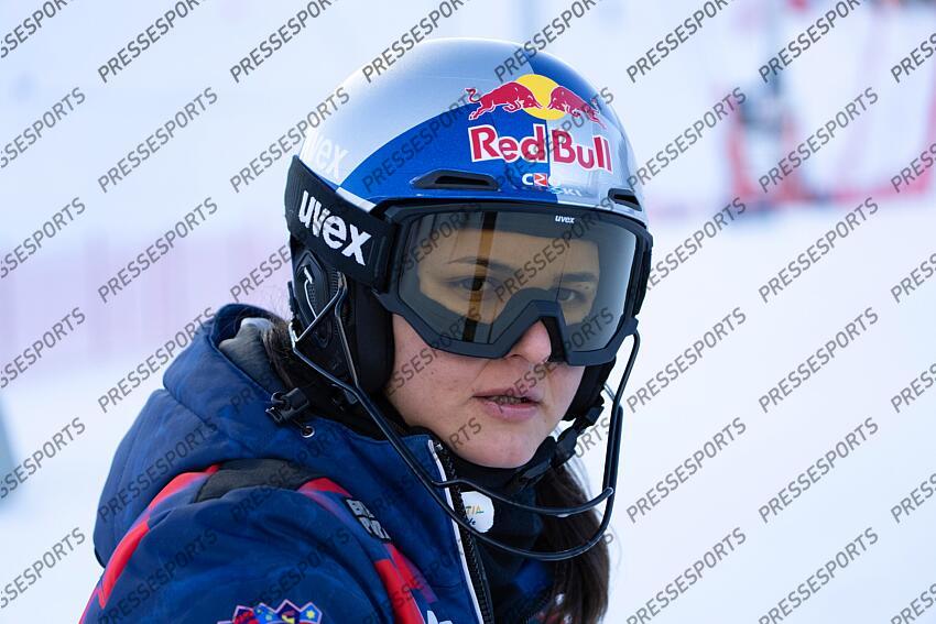 COURCHEVEL, FRANCE - JANUARY 30: Zrinka Ljutic of Team Croatia inspects the course during the Audi FIS Alpine Ski World Cup Women's Slalom on January 30, 2025 in Courchevel, France. (Photo by Millo Moravski/Agence Zoom) SLALOM FEMMES COURCHEVEL 