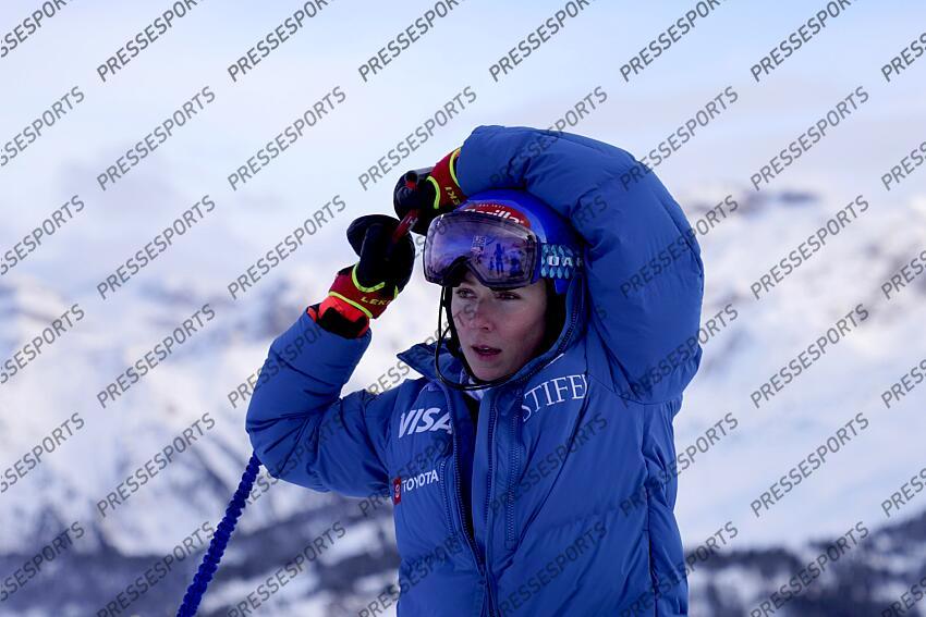 COURCHEVEL, FRANCE - JANUARY 30: Mikaela Shiffrin of Team United States competes during the Audi FIS Alpine Ski World Cup Women's Slalom on January 30, 2025 in Courchevel, France. (Photo by Michel Cottin/Agence Zoom) SLALOM FEMMES COURCHEVEL 