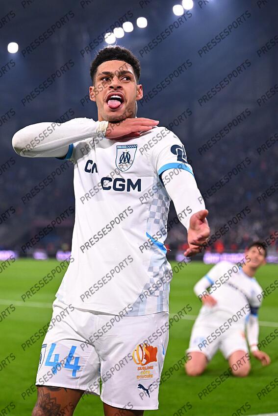 luis henrique MARSEILLE-LYON (3-2) joie du but 3-2 d eluis henrique 