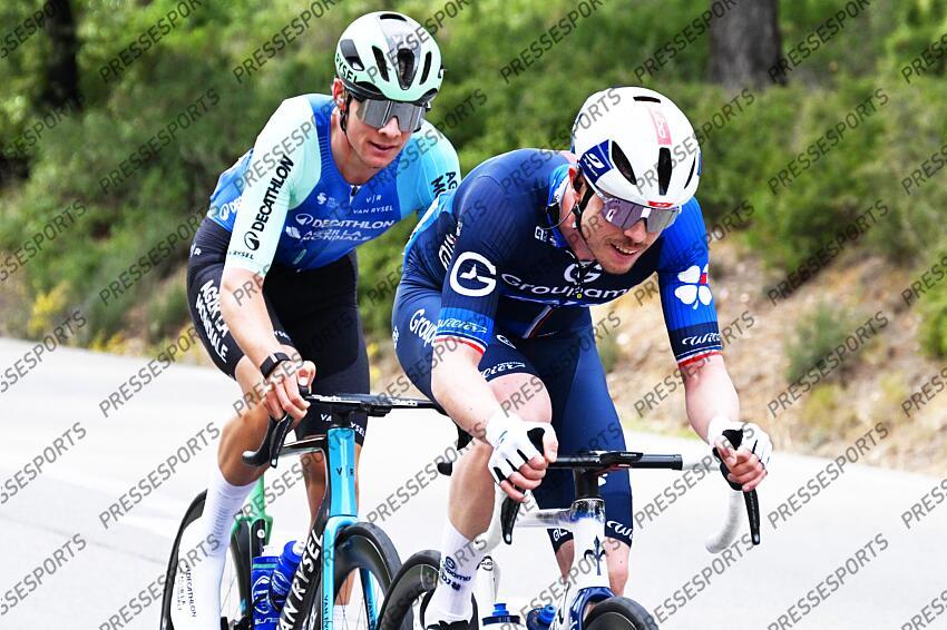 GRAND PRIX DE MARSEILLE / MARSEILLE / 02-02-2025 / PHOTO BRUNO BADE / REMI CAVAGNA (FRA) GFC ET ANDREW CHAMBERLAIN (AUS) DECATHLON AG2R/ GRAND PRIX LA MARSEILLAISE 