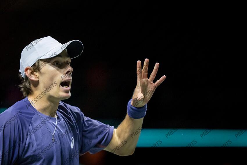 ROTTERDAM - Alex de Minaur (AUS) in action against David Goffin (BEL) on the second day of the ABN AMRO Open tennis tournament in Ahoy. ANP SANDER KING TOURNOI DE ROTTERDAM 