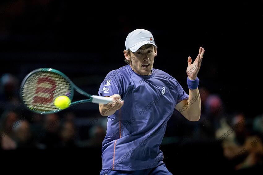 ROTTERDAM - Alex de Minaur (AUS) in action against David Goffin (BEL) on the second day of the ABN AMRO Open tennis tournament in Ahoy. ANP SANDER KING TOURNOI DE ROTTERDAM 