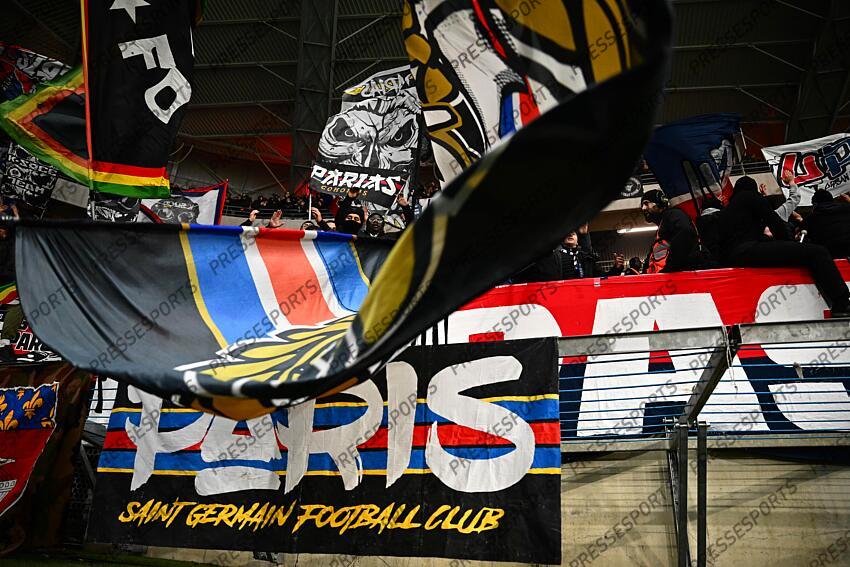 LE MANS-PSG (0-2) COLLECTIF ULTRAS PSG 
