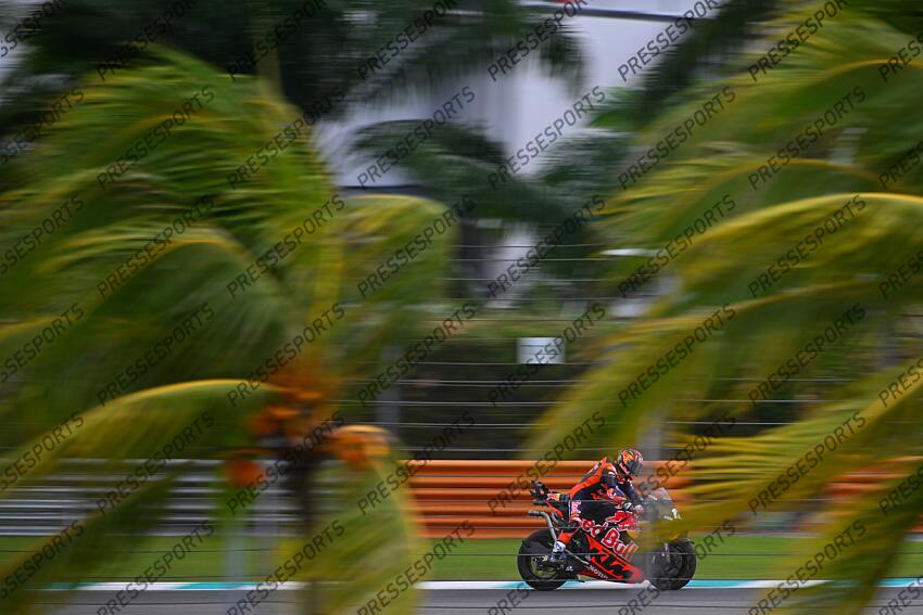 Maverick Vinales SPA Red Bull KTM Tech3 KTM MotoGP Test MotoGP 2025 (circuit Sepang / Buriram) 1-13/02/2025 photo: Lukasz Swiderek  www.photoPSP.com  @photopsp_lukasz_swiderek  TESTS SEPANG 