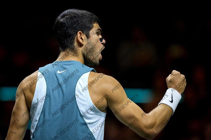 ROTTERDAM - Carlos Alcaraz (ESP) after his match against Botic van de Zandschulp (NED) on the second day of the ABN AMRO Open tennis tournament in Ahoy. ANP SANDER KING TOURNOI DE ROTTERDAM 
