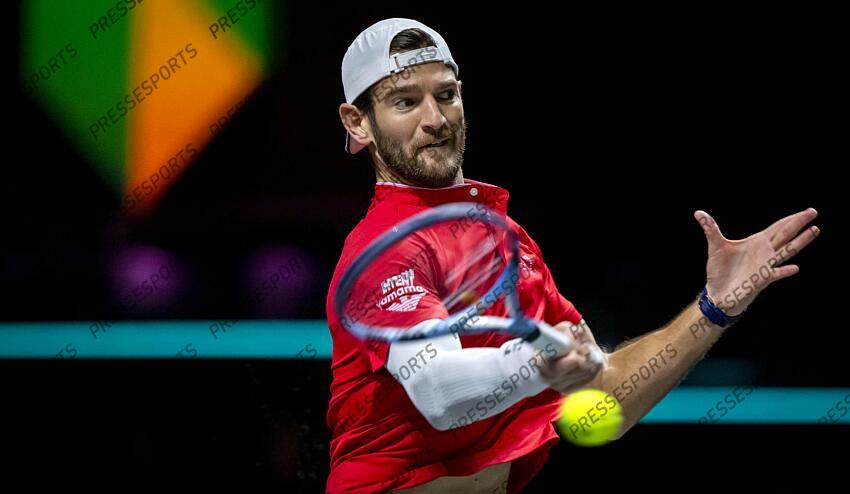 ROTTERDAM - Andrea Vavassori (ITA) in action against Felix Auger-Aliassime (CAN) on the third day of the ABN AMRO Open tennis tournament in Ahoy. ANP SANDER KING TOURNOI DE ROTTERDAM 