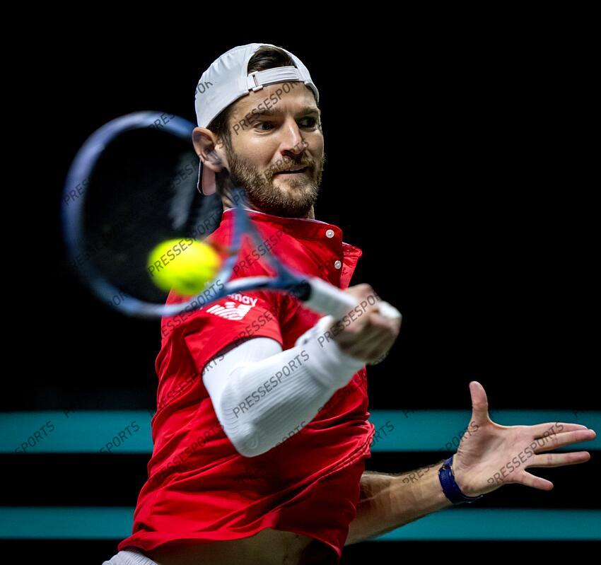 ROTTERDAM - Andrea Vavassori (ITA) in action against Felix Auger-Aliassime (CAN) on the third day of the ABN AMRO Open tennis tournament in Ahoy. ANP SANDER KING TOURNOI DE ROTTERDAM 