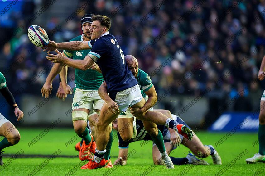 2025 Guinness Six Nations Championship Round 2, Scottish Gas Murrayfield, Edinburgh, Scotland 9/2/2025 Scotland vs Ireland Scotland's Ben White and Ireland's Jamison Gibson-Park Mandatory Credit ©INPHO/Billy Stickland ECOSSE-IRLANDE (18-32) 