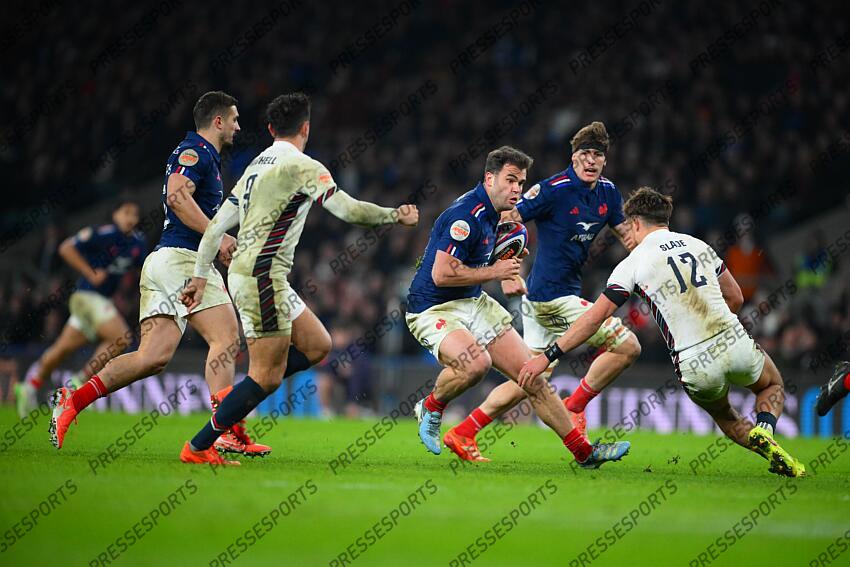 penaud (damian) slade (henry) ANGLETERRE-FRANCE (26-25) jegou (oscar) au 2nd plan 