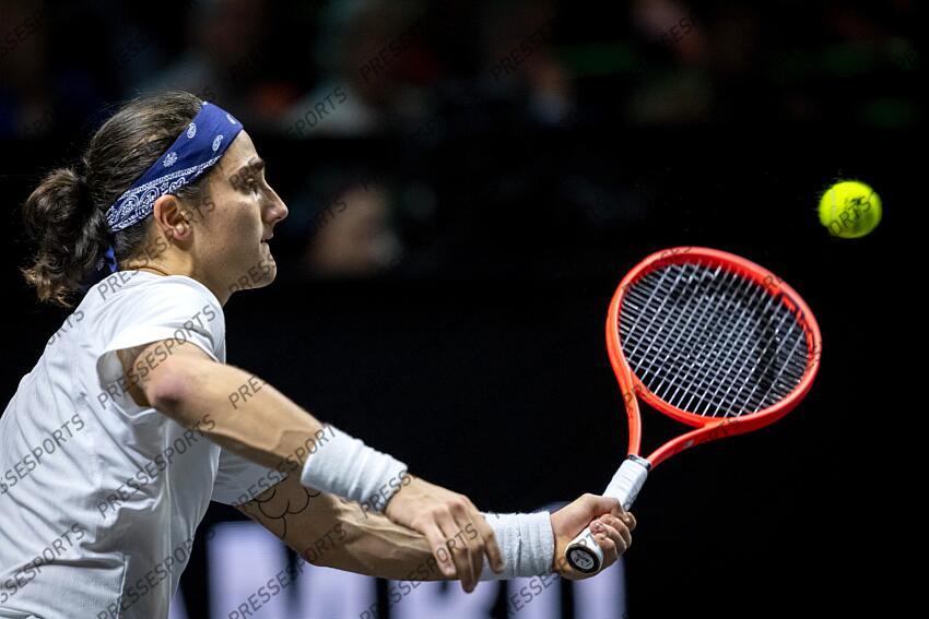 ROTTERDAM - Mattia Bellucci (ITA) in action against Alex de Minaur (AUS) on the sixth day of the ABN AMRO Open tennis tournament in Ahoy. ANP SANDER KING TOURNOI DE ROTTERDAM 