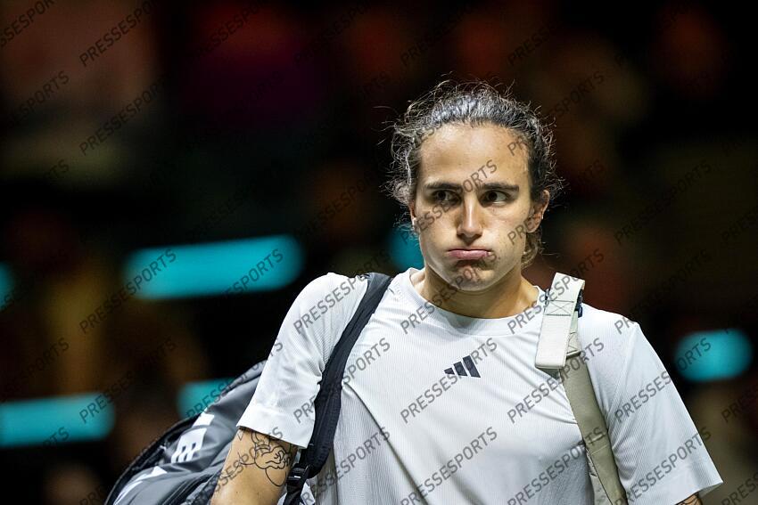ROTTERDAM - Mattia Bellucci (ITA) after his lost match against Alex de Minaur (AUS) on the sixth day of the ABN AMRO Open tennis tournament in Ahoy. ANP SANDER KING TOURNOI DE ROTTERDAM 