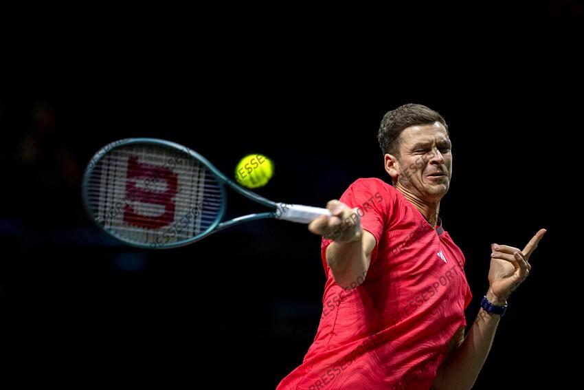 ROTTERDAM - Hubert Hurkacz (POL) in action against Andrey Rublev (RUS) on the fifth day of the ABN AMRO Open tennis tournament in Ahoy. ANP SANDER KING TOURNOI DE ROTTERDAM 