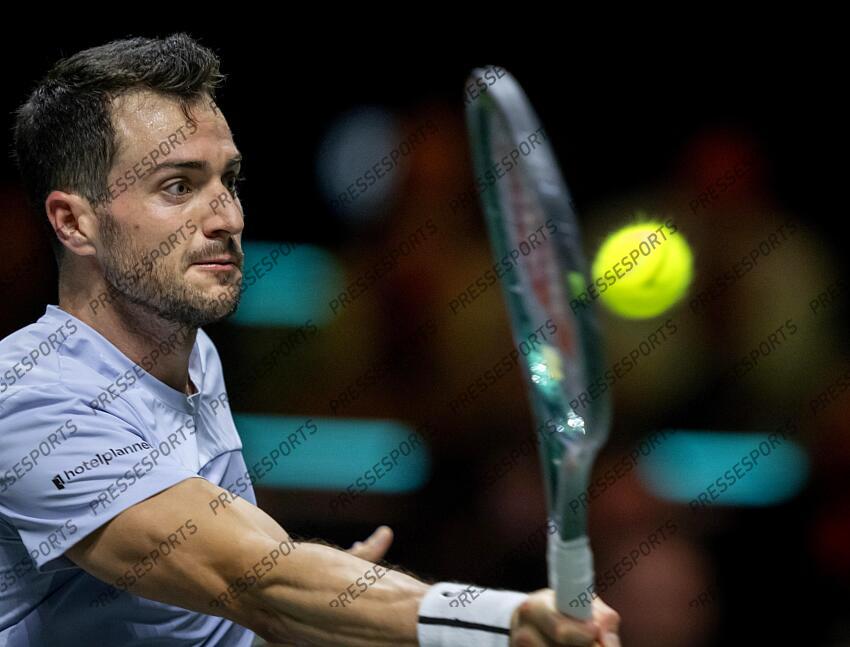 ROTTERDAM - Pedro Martinez (ESP) in action against Carlos Alcaraz (ESP) on the fifth day of the ABN AMRO Open tennis tournament in Ahoy. ANP SANDER KING TOURNOI DE ROTTERDAM 