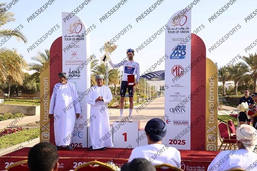 Tour of Oman 2025 - 14th Edition - 4th stage Oman Across Ages Museum - Oman Convention and Exhibition Center 181,5 km - 11/02/2025 - Valentin Paret-Peintre (FRA - Soudal Quick-Step) - photo Alessandro Perrone/SprintCyclingAgency©2025 OMAN ACROSS AGES MUSEUM/OMAN CONVENTION CENTER 