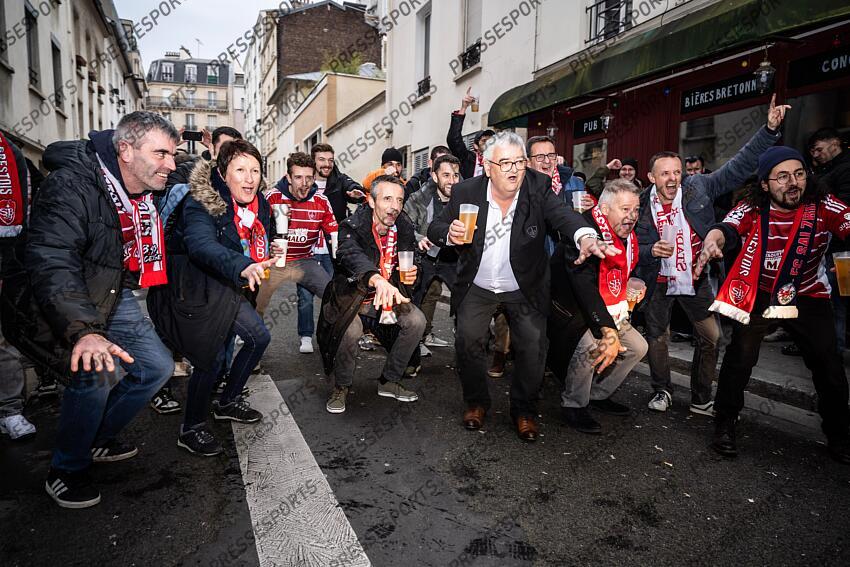 FOOT LIGUE DES CHAMPIONS 2025 MAGAZINE SUPPORTERS BREST A PARIS